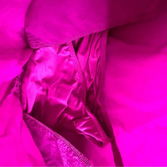 Bandier All Access Sprint Running Shorts With Brief Lining in Phantom Pink - Picture 4 of 5